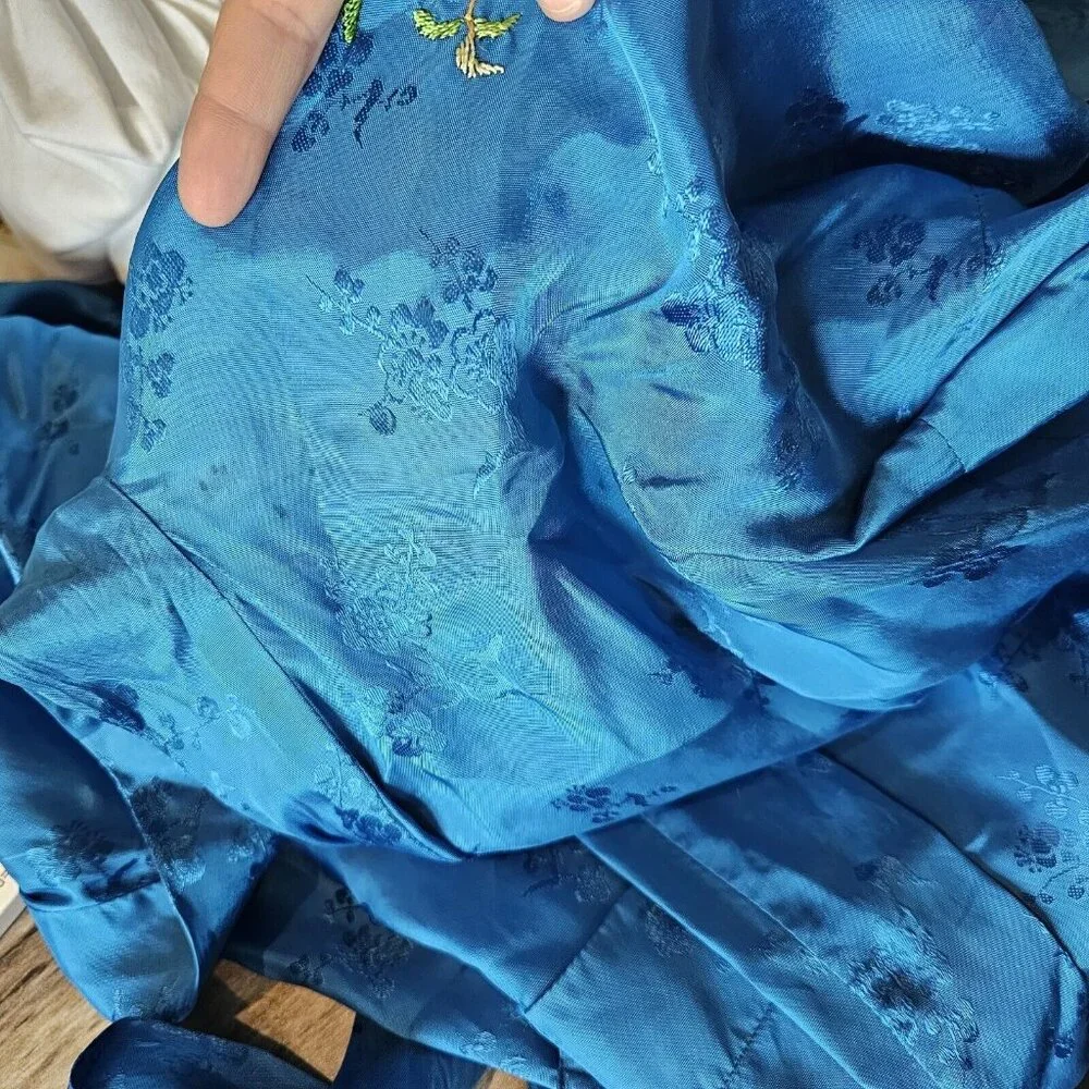 Vintage Chinese Kimono Robe‎ M Satin Blue Embroidered Flowers Bird Bed Jacket
